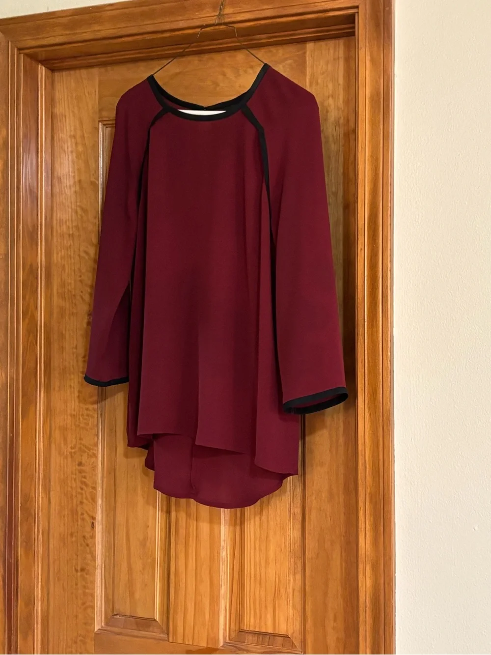 Mossimo Burgundy High-Low Blouse with Black Trim - Picture 9 of 11